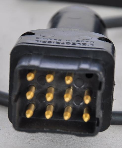HELLA GUTMANN 342107 REN01 Renault Adapter 11 polig für MEGA MACS 55 Diagnose